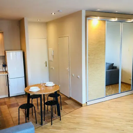 Studio For Four 10min From Old Town *