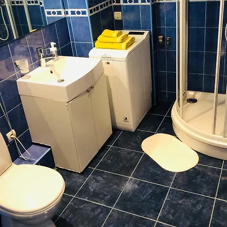 Studio For Four 10min From Old Town Apartment